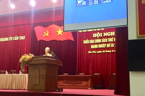 Kỹ sư phát triển phần mềm iHOADON tập huấn Hóa đơn điện tử cho các doanh nghiệp